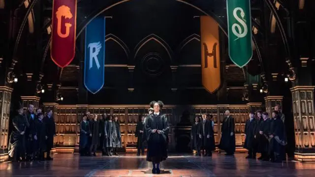 Adegan Hogwarts di Harry Potter and the Cursed Child.