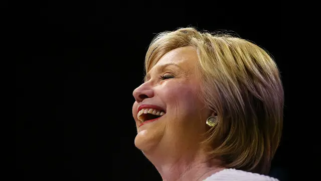 ہلیری کلنٹن اہم امریکی پارٹی کی جانب سے پہلی خاتون امیدوار بننے کے لیے تیار ہیں