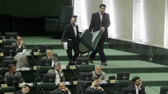 اصلاح طلبان شکست تندروها در انتخابات و تغییر ترکیب مجلس و قوه مجریه را دلیلی بر درستی روش خود می دانند. با این حال مشکل اصلی این است که با توجه به دامنه قدرت واقعی، با چند رد صلاحیت و کمی جابجایی آرا بساط بسیاری از این تغییرات جزئی جمع خواهد شد.