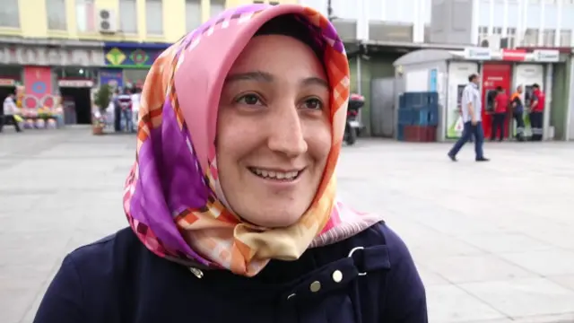 "Erdoğan'ın sözleri ayıptır" diyen Handan Aydemir. 