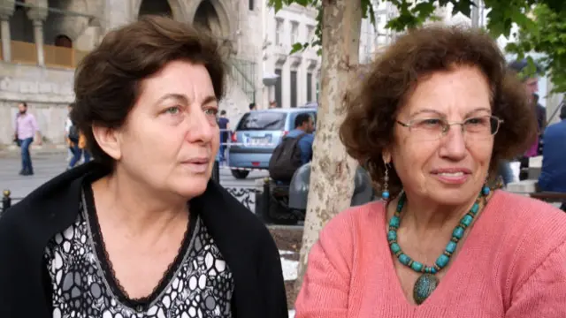 Kızları evli olmayan Zeliha ve Hatice hanımlar Erdoğan'ın sözlerini hakaret olarak görüyor.