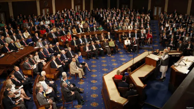 印度总理莫迪在美国国会发表的讲话中，呼吁加强美国印度安全防务关系。