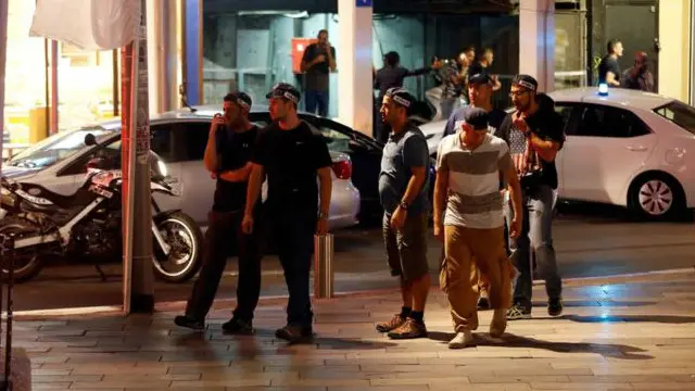 حملہ سارونا مارکیٹ میں ہوا ہے جو اسرائیلی وزارتِ دفاع اور فوج کے مرکزی دفتر کے قریب واقع ہے