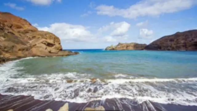 桑迪灣海灘（Sandy Bay Beach）是築巢海龜的家園