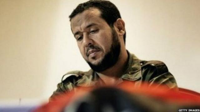 عبد الحكيم بلحاج يتهم الاستخبارات البريطانية بتسليمه في 2004 إلى ليبيا، حيث يزعم تعرضه للتعذيب 