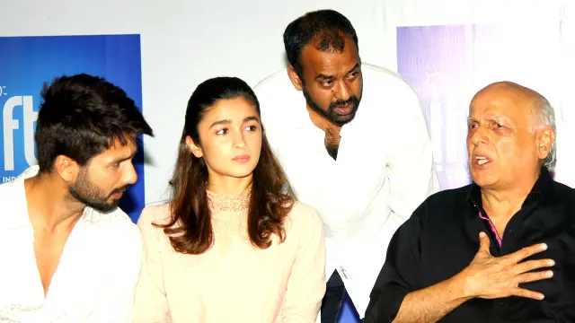 بالی ووڈ میں سینسر بورڈ کے اس فیصلے کے خلاف شدید ردِ عمل سامنے آیا