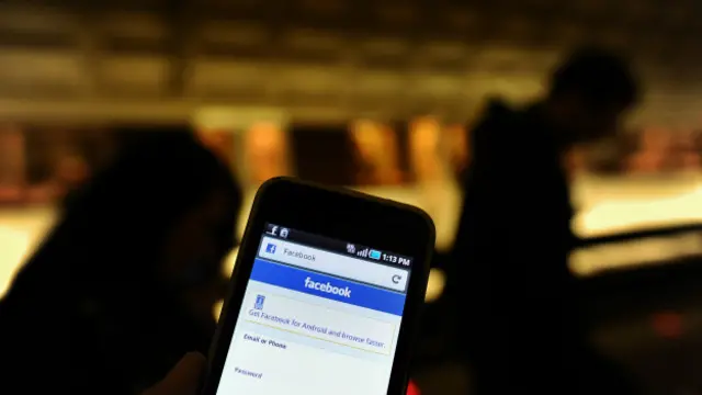 脸书的人类编辑能控制新闻推送的内容