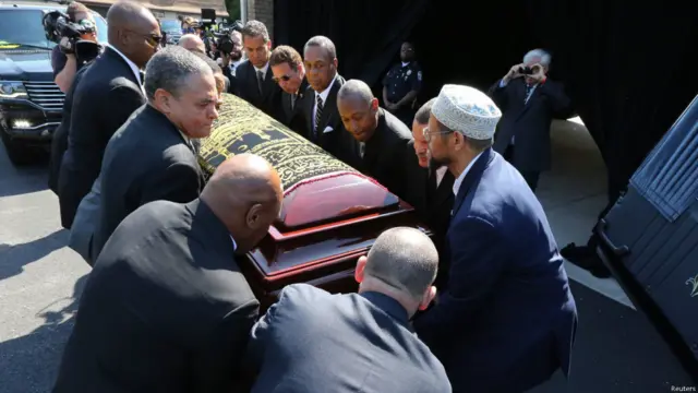 अली को अंतिम विदाई