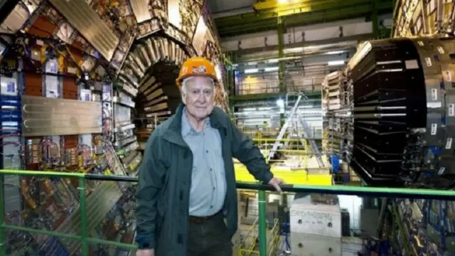 بيتر هيغز الحائز على جائزة نوبل يريد أن تبقى بريطانيا في الاتحاد الأوروبي