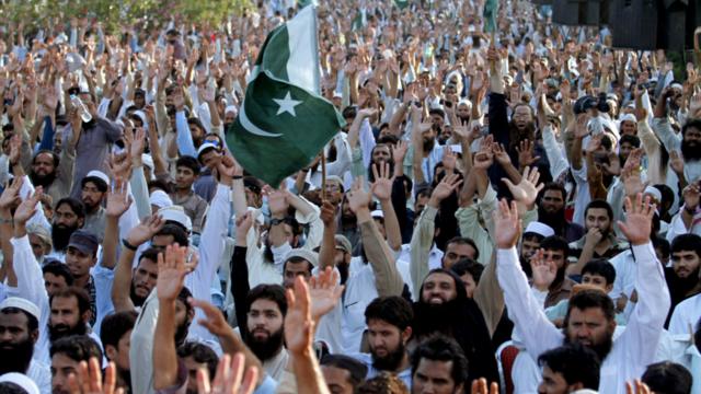 گذشتہ ہفتے کا پاکستان تصاویر میں - BBC News اردو
