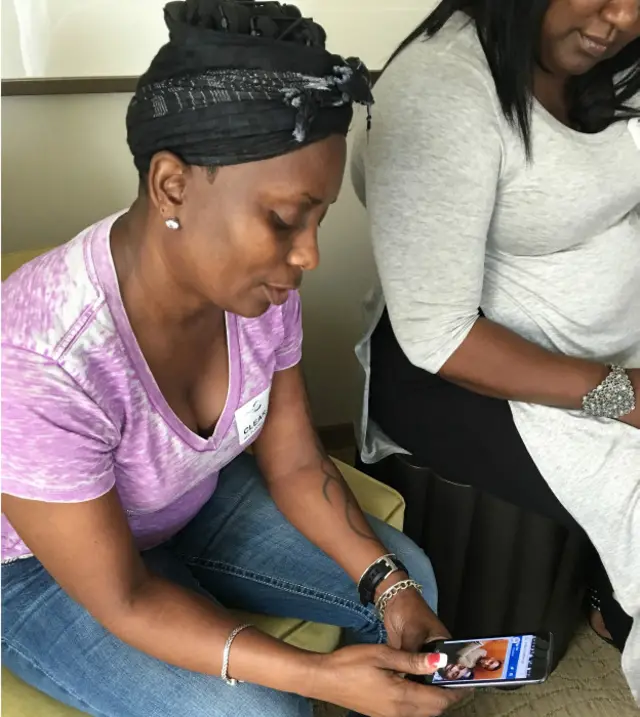 Mina Justice Orlando'daki kulübün tuvaletinde saklanan oğluyla saldırı sırasında mesajlaşmış.