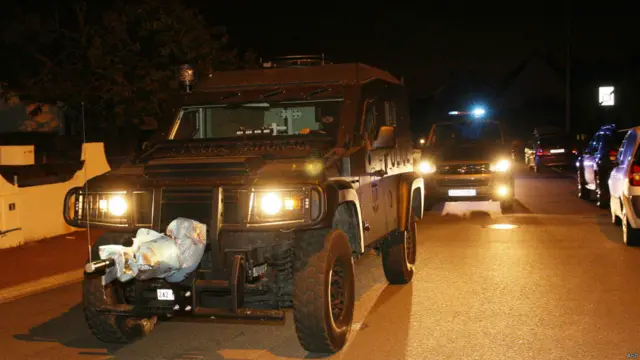 法国特警队汽车