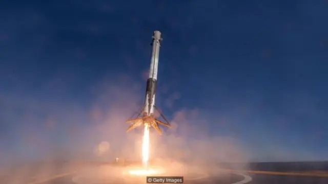 SpaceX公司最近成功的从浮动平台上回收了火箭。(图片来源: Getty Images)