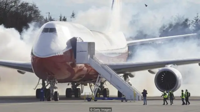 如果高科技的飞机可以重复飞行，为什么商业航天飞船不行呢？(图片来源: Getty Images)