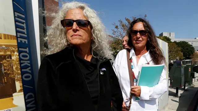 Сестры Рэнди Вулфа