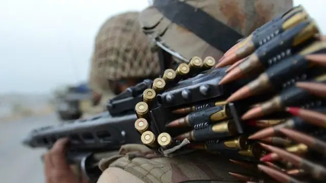 منگل اور بدھ کی درمیانی رات بھی فریقین نے ایک دوسرے کے مورچوں پر گولہ باری کی تھی