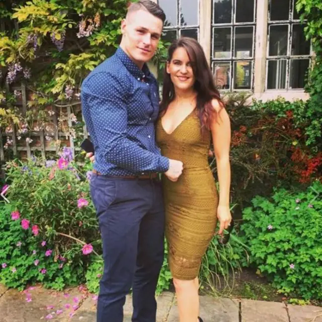 جیمز به همراه همسرش سامانتا