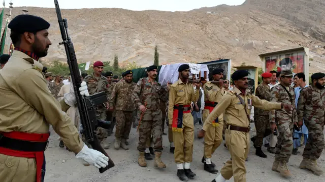 پاکستان فوج کے ایک میجرعلی جواد افغان فوج کی طرف سے کی گئی شیلنگ میں ہلاک ہو گئے تھے۔