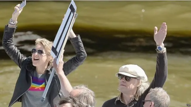 Şarkıcı Bob Geldof AB'de kalma kampanyasına destek veriyor. 