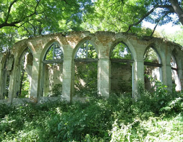 Оранжерея уцелела до наших дней