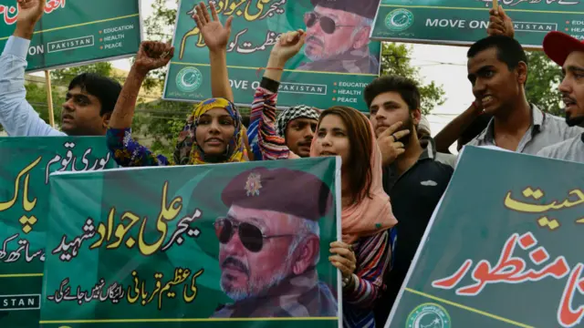 پاکستان فوج کے ایک میجرعلی جواد افغان فوج کی طرف سے کی گئی شیلنگ میں ہلاک ہوئے جس ملک بھر میں سول سوسائٹی نے احتجاجی ریلیوں کا اہتمام کیا۔