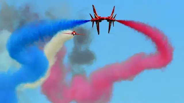 Выступление "Красных стрел"