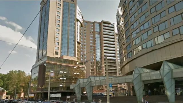 "Монблан" считается одним из самых нелепых зданий Петербурга и даже занесен в официальный городской список "диссонирующих объектов"