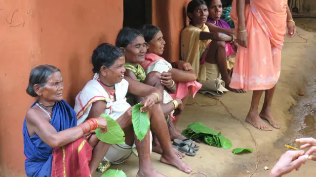 सुकमा गांव के लोग 