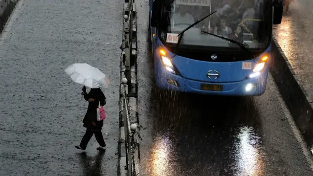 Potensi hujan lebat sampai 20 Juni nanti diprediksi akan terjadi di 20 provinsi.