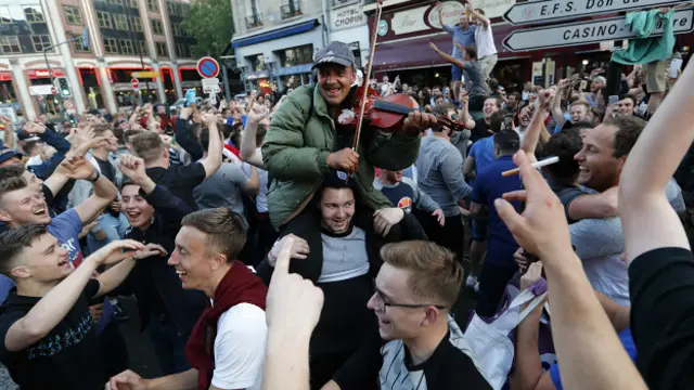 Англійських фанатів у Франції багато