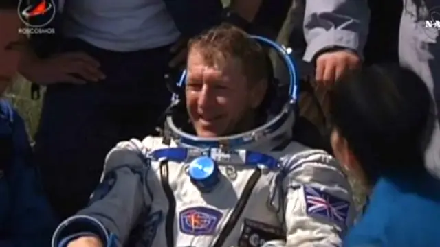 Тим Пик на Земле