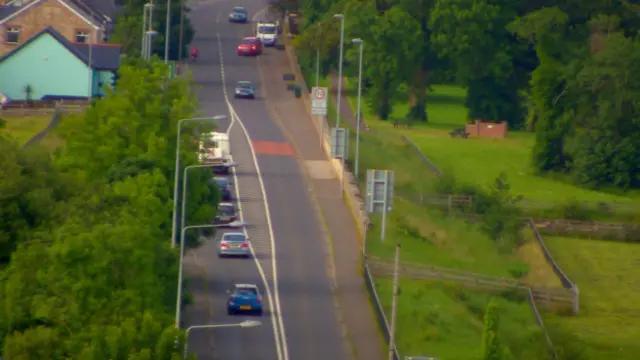 Зараз кордон між Республікою Ірландія та британською Північною Ірландією може виглядати отак