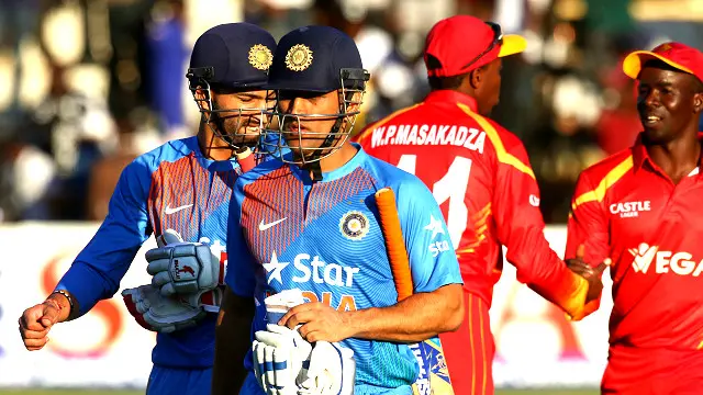 دھونی 17 گیندوں میں 19 رنز بنا کر ناٹ آؤٹ رہے