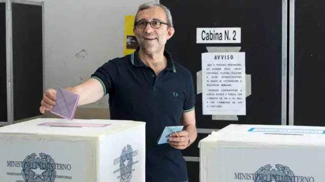 Demokratik Parti'nin (PD) Roma Belediye Başkan adayı Roberto Giachetti