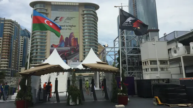Formula 1 Qrand Pri yarışları ilk dəfədir Azərbaycanda keçirilir. 
