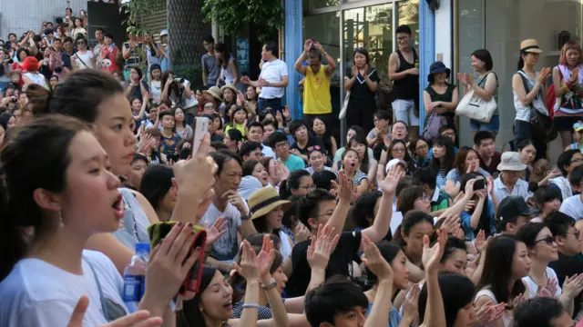 何韵诗上环普庆坊音乐会现场。