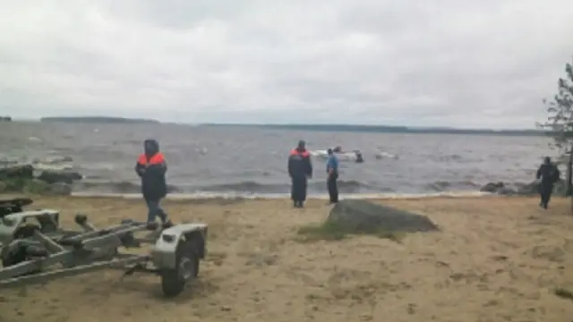 Спасательная операция на озере