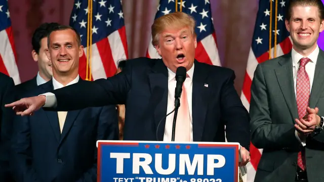 ٹرمپ مسلمانوں کے امریکہ داخلے پر پابندی کا متنازع بیان دیا تھا