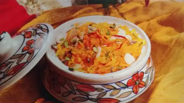 مغلوں کے دسترخوان پر انواع و اقسام کے کھانے ہوتے تھے