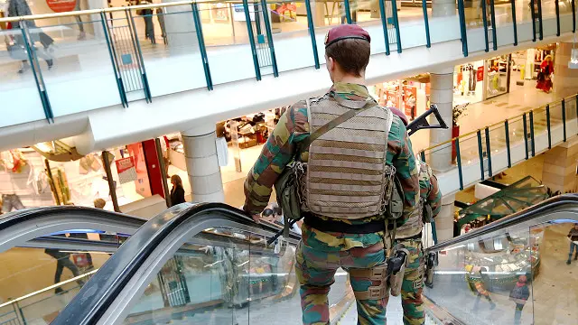Pusat perbelanjaan The City 2 telah memperketat keamanan setelah adanya ancaman serangan terhadap sejumlah pusat perbelanjaan di Brussels.