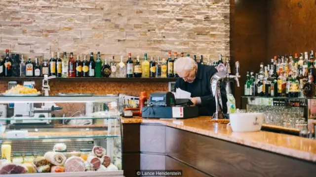 Rattazzo 酒吧內景（圖片來源：Lance Henderstein)