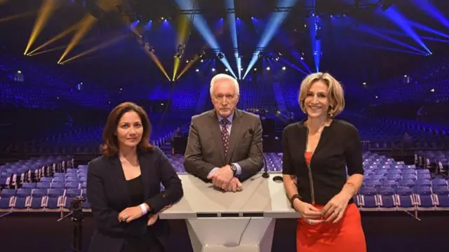 مباحثے کے میزبان مشال حسین، ڈیوڈ ڈمبل بائی اور ایمیلی میلٹس