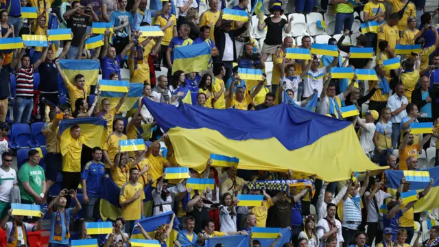 Цього разу трибуни будуть не такими людними