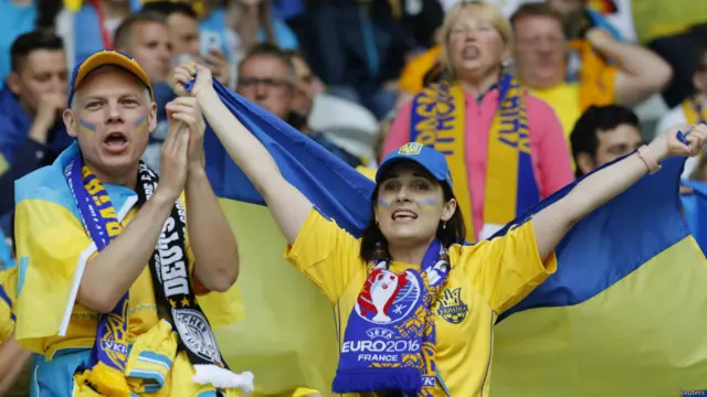 Украинцы играли с немцами на стадионе в Лилле