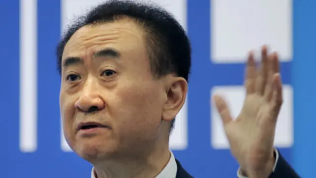 迪士尼最近還和中國商業地產巨頭萬達的老闆王健林爆發一場口水站,迪士尼稱萬達主題樂園涉嫌使用迪士尼卡通人物形像