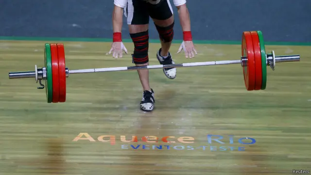 俄国举重队因为违反兴奋剂规定,被禁止参加里约奥运会比赛。