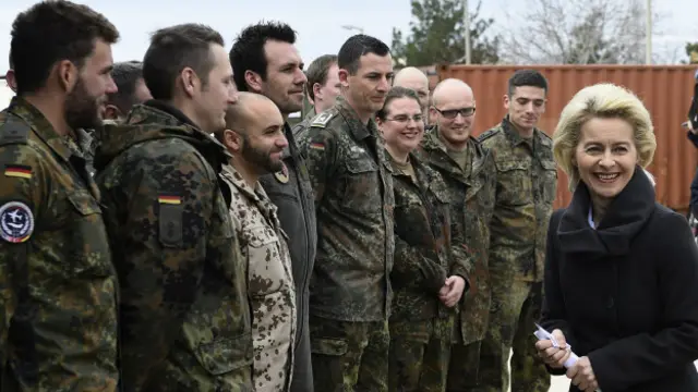 Almanya Savunma Bakanı Ursula von der Leyen, Ocak ayında İncirlik'teki Alman askerlerini ziyaret etmişti.