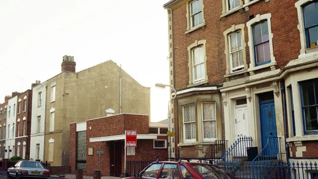 Дом Уэстов был снесен