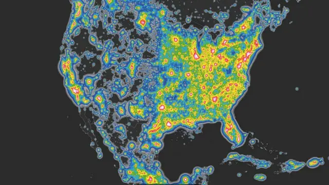 الوهج السماوي لا يمثل مشكلة في المناطق الحضرية وحدها، بل امتد أيضًا إلى منطقة "ديث فالي" الصحراوية في كاليفورينا بسبب الأضواء الصناعية القادمة من لاس فيغاس ولوس أنجليس