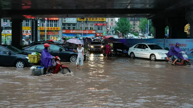重庆市被淹没的街道
